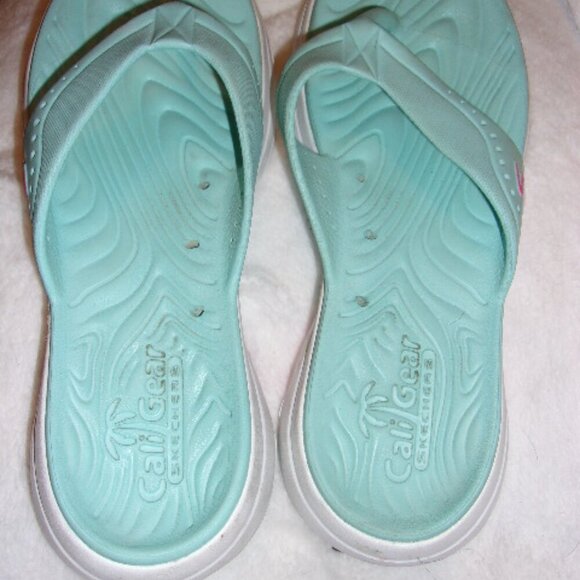 Skechers Cali Gear Flip flops size 8 - Picture 1 of 4